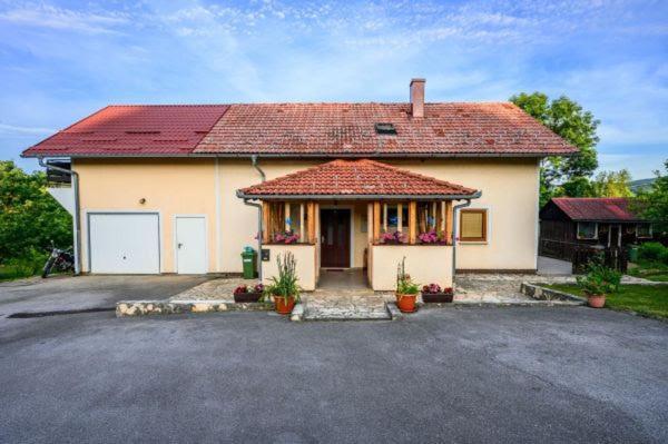 Guesthouse Mirko Hodak Seliste Dreznicko Exterior foto